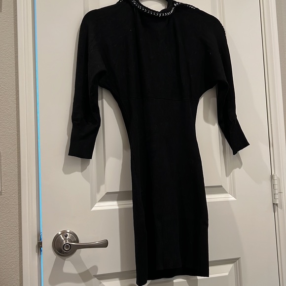 Sweater color black good condition brand guess - Picture 2 of 3